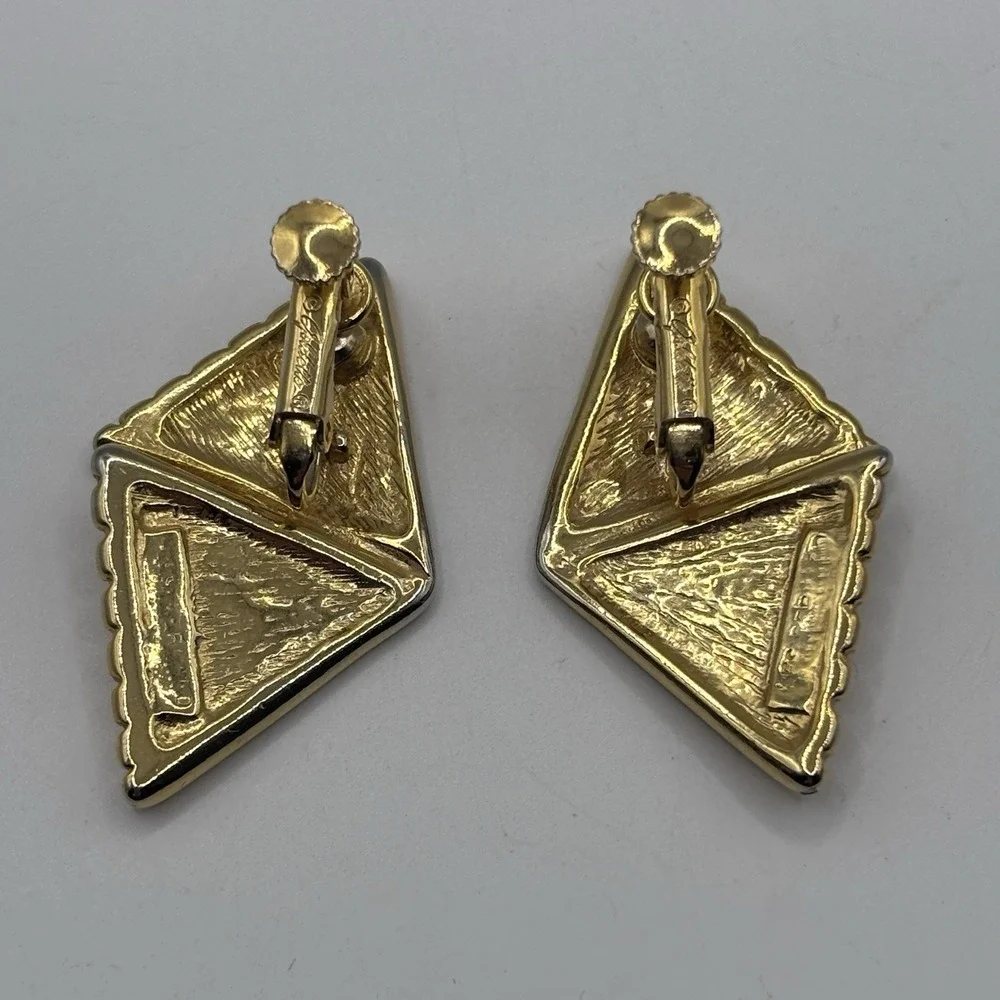 Vintage Goldette Gold Tone Enamel Earrings Screw Back